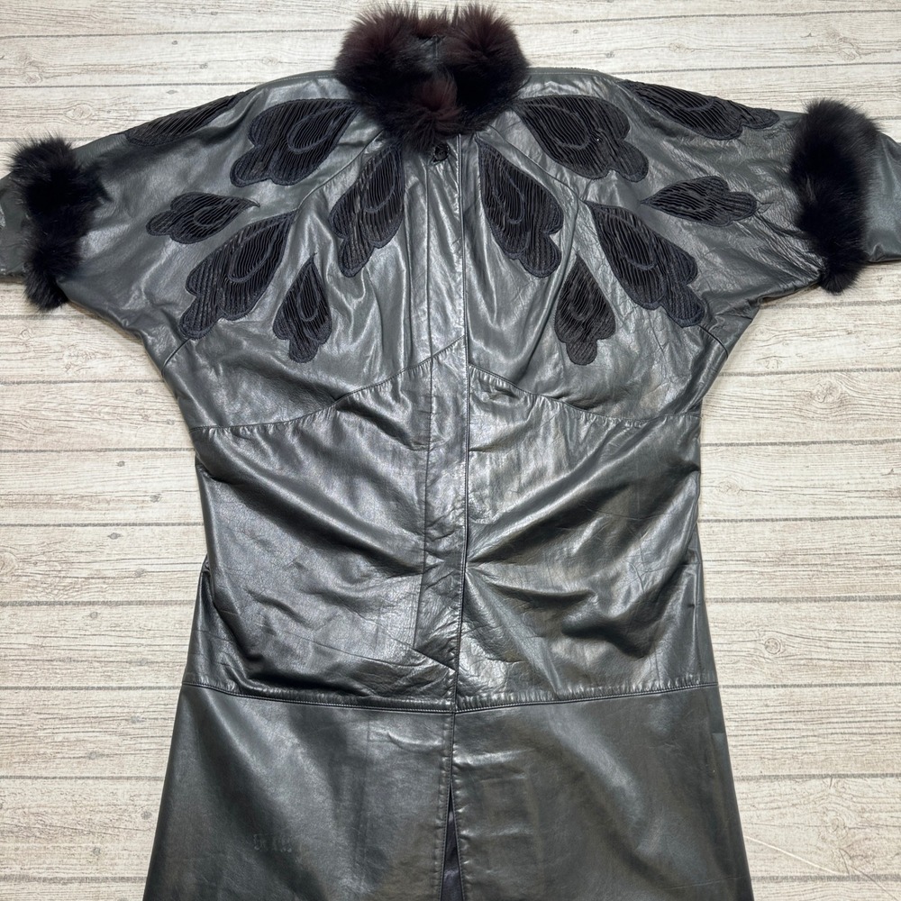 VTG Leather Coat Womens Large Black Fur Trim Batwing Embroidered Liz Harbosin